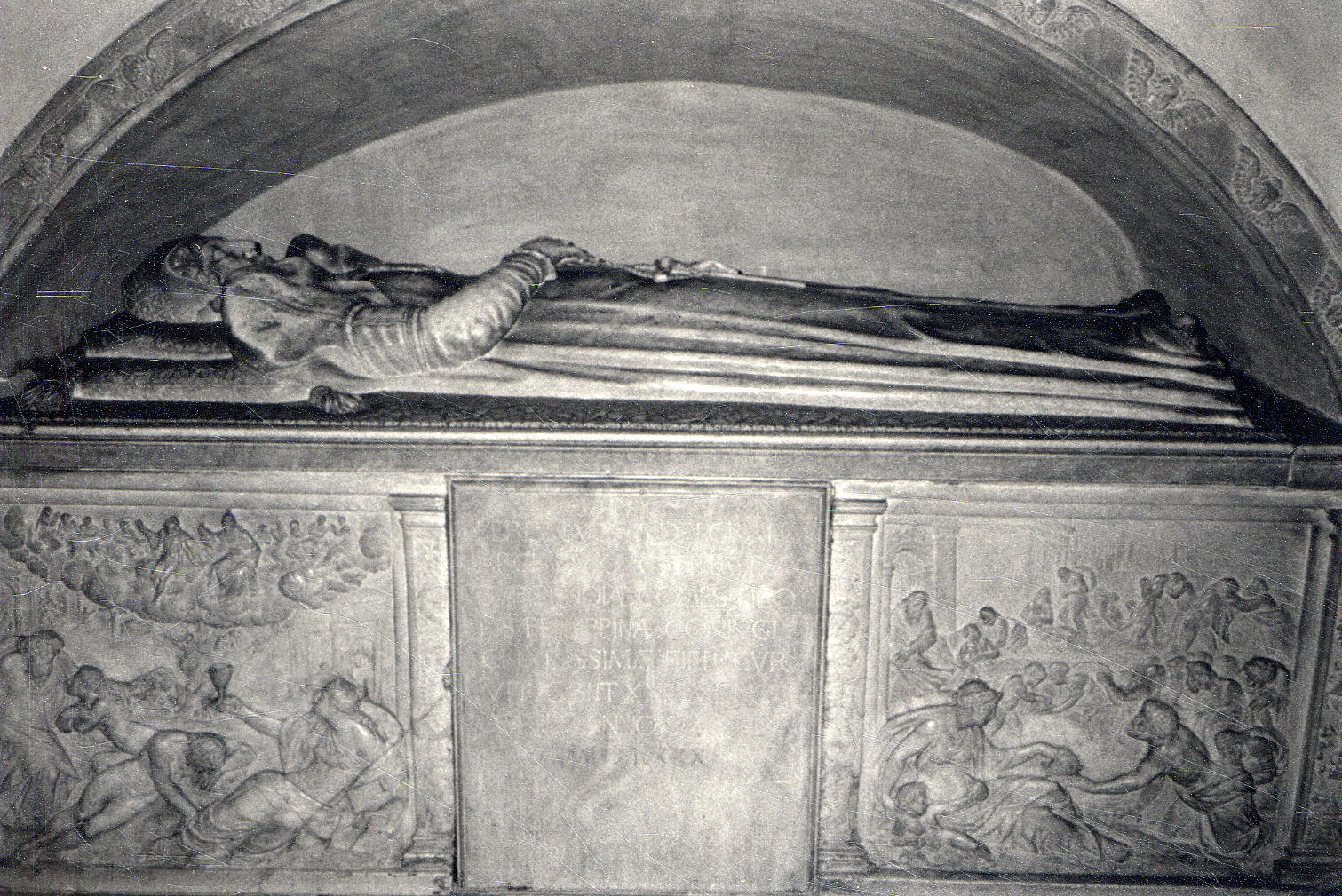 Das Grabmal Der Philippine Welser In Der Silbernen Kapelle Der Hofkirche