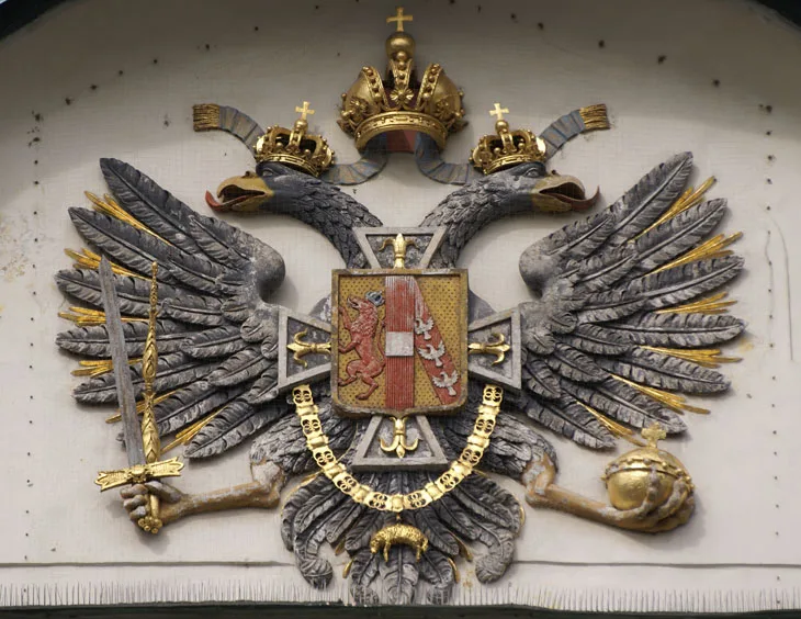 Imperiale Symbolik I – Kaiserliche Doppeladler An Der Innsbrucker Hofburg