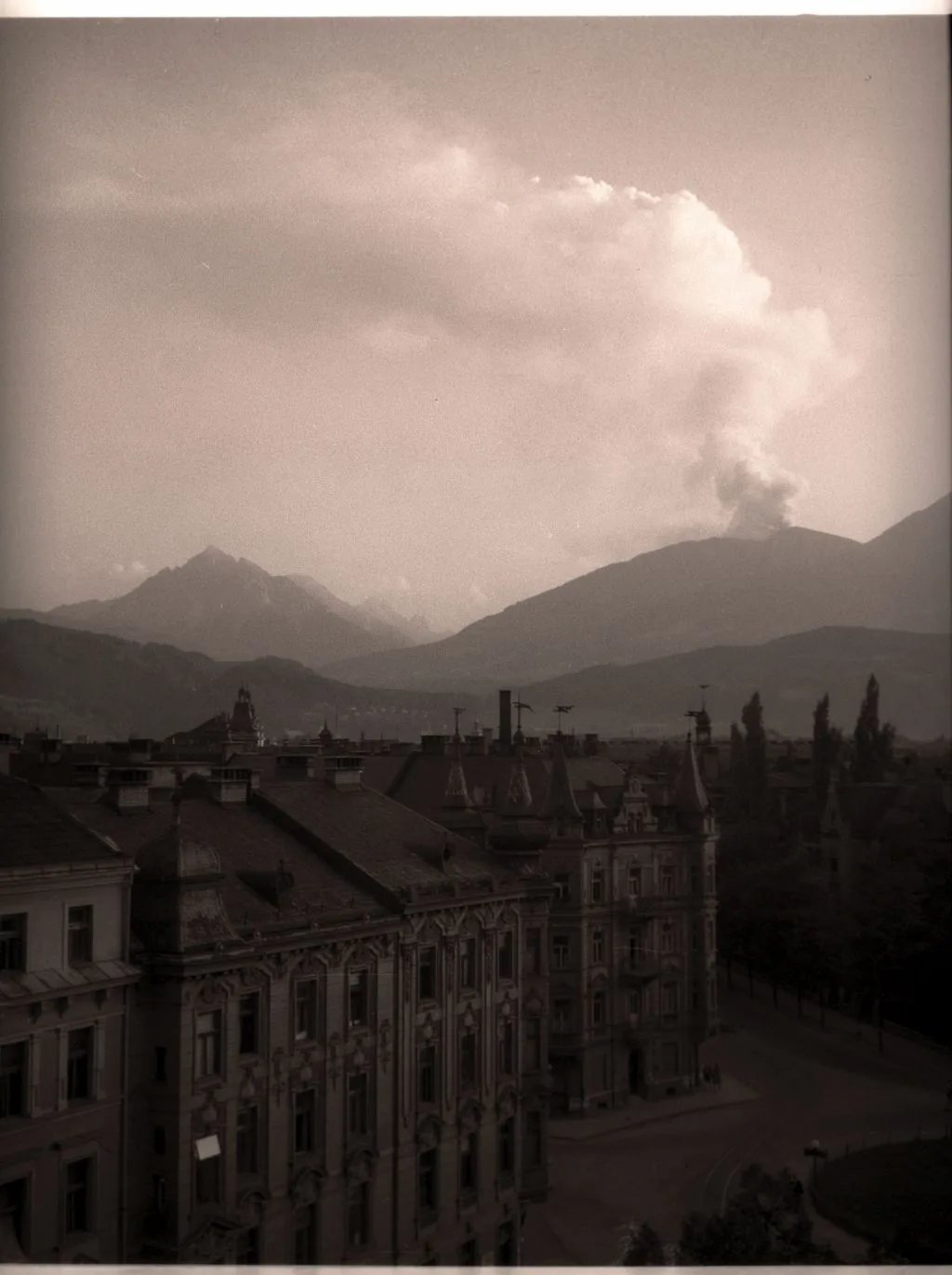 Vulkanausbruch Bei Innsbruck!