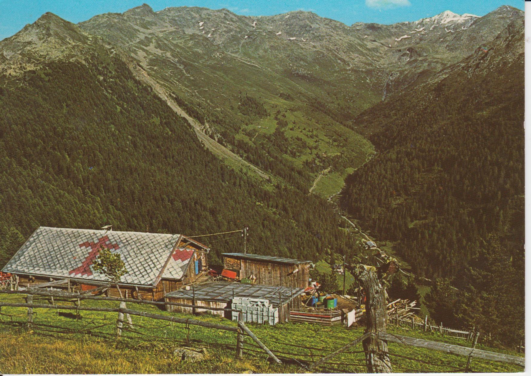 Idyllische Einkehr Am Zirbenweg