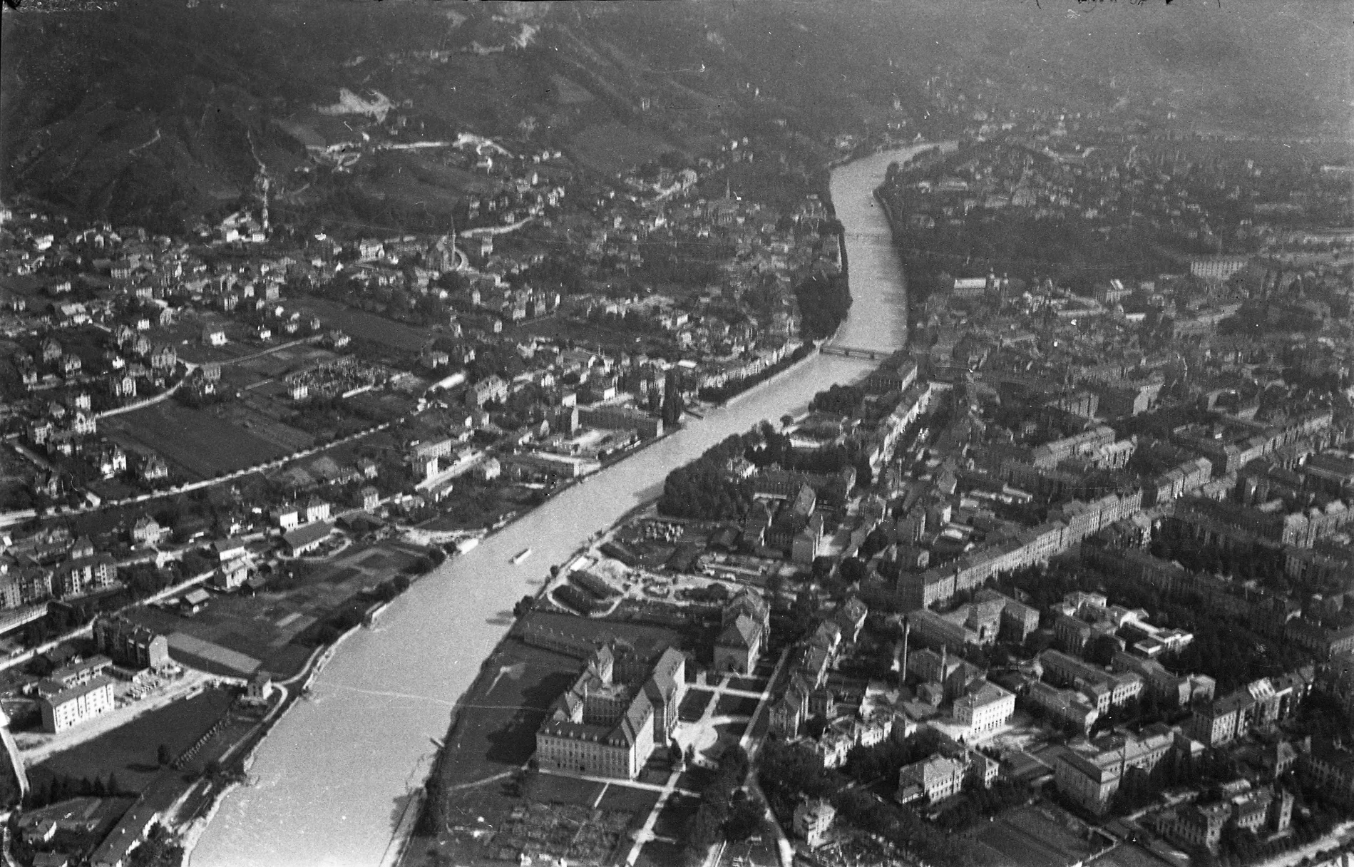 Brücke Im Bau