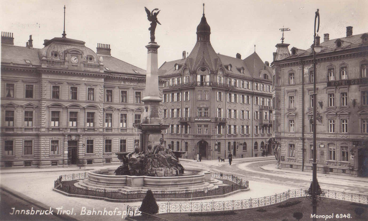 Schmucke Bauten Am Südtiroler Platz