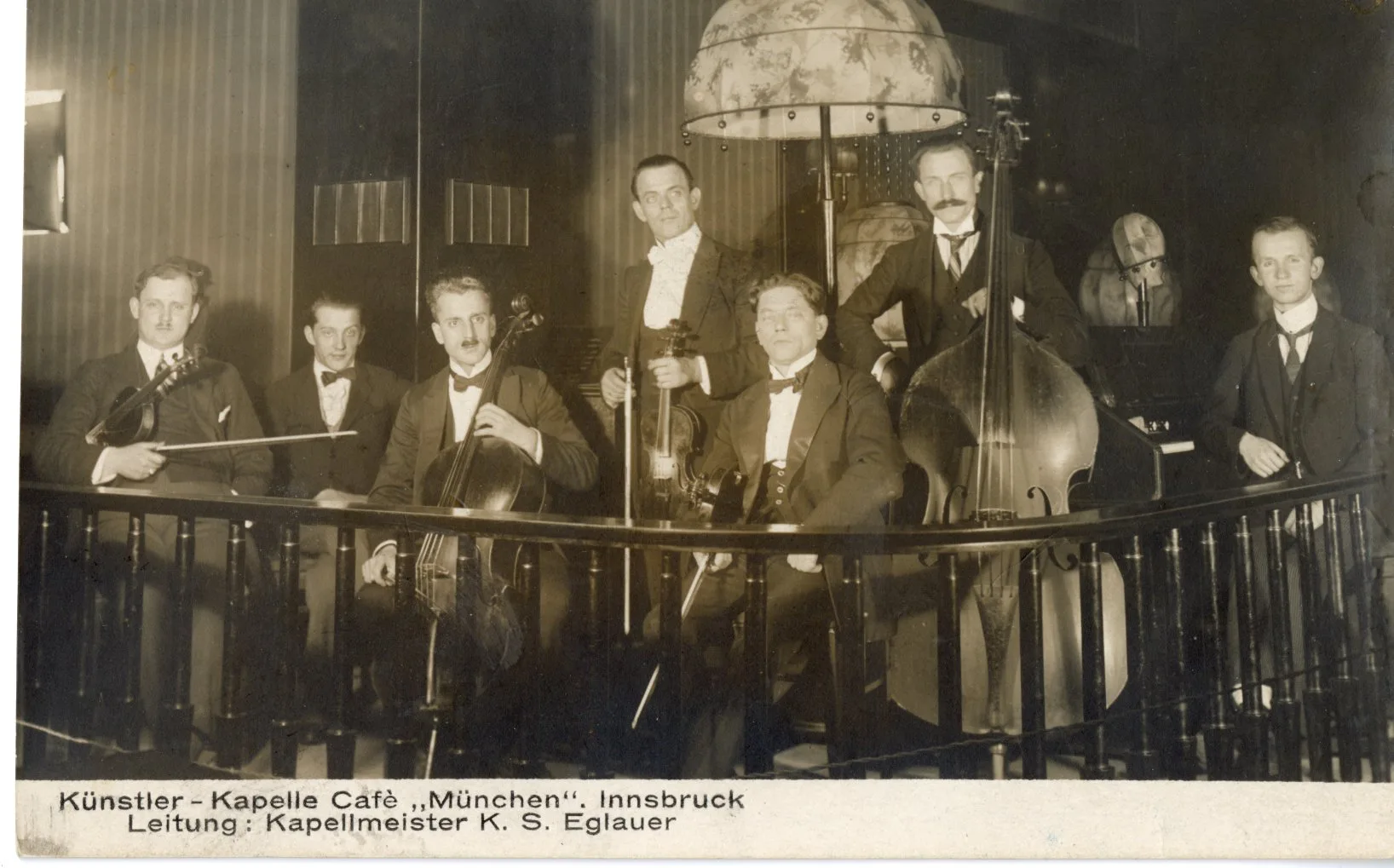 Zwischen Hawaii Und Bosporus – Fasching Anno Dazumal