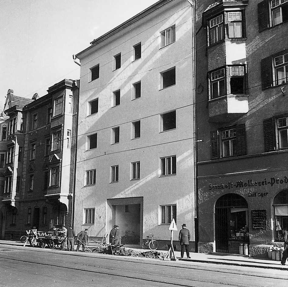 Aus Dem Album Wiederaufbau 1