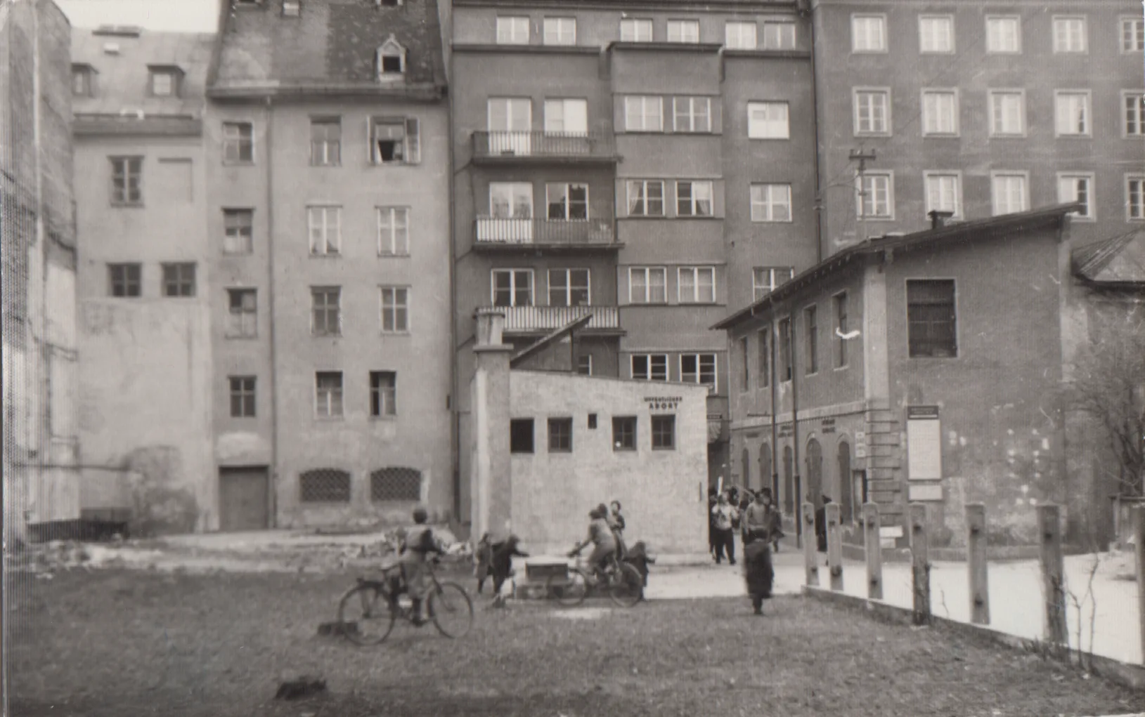 Unscharf, Aber Gut. Besonderes Aus Der Sammlung Kreutz –XXVII