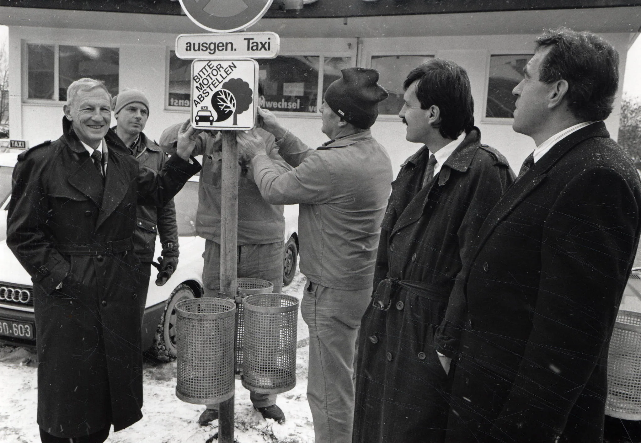 „Bitte Motor Abstellen“