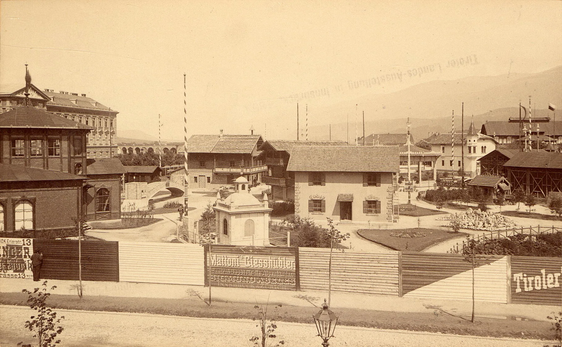 Ein Potemkinsches Dorf Mitten In Innsbruck