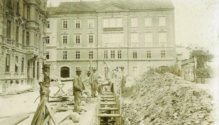 Vom Spital Zu Schule