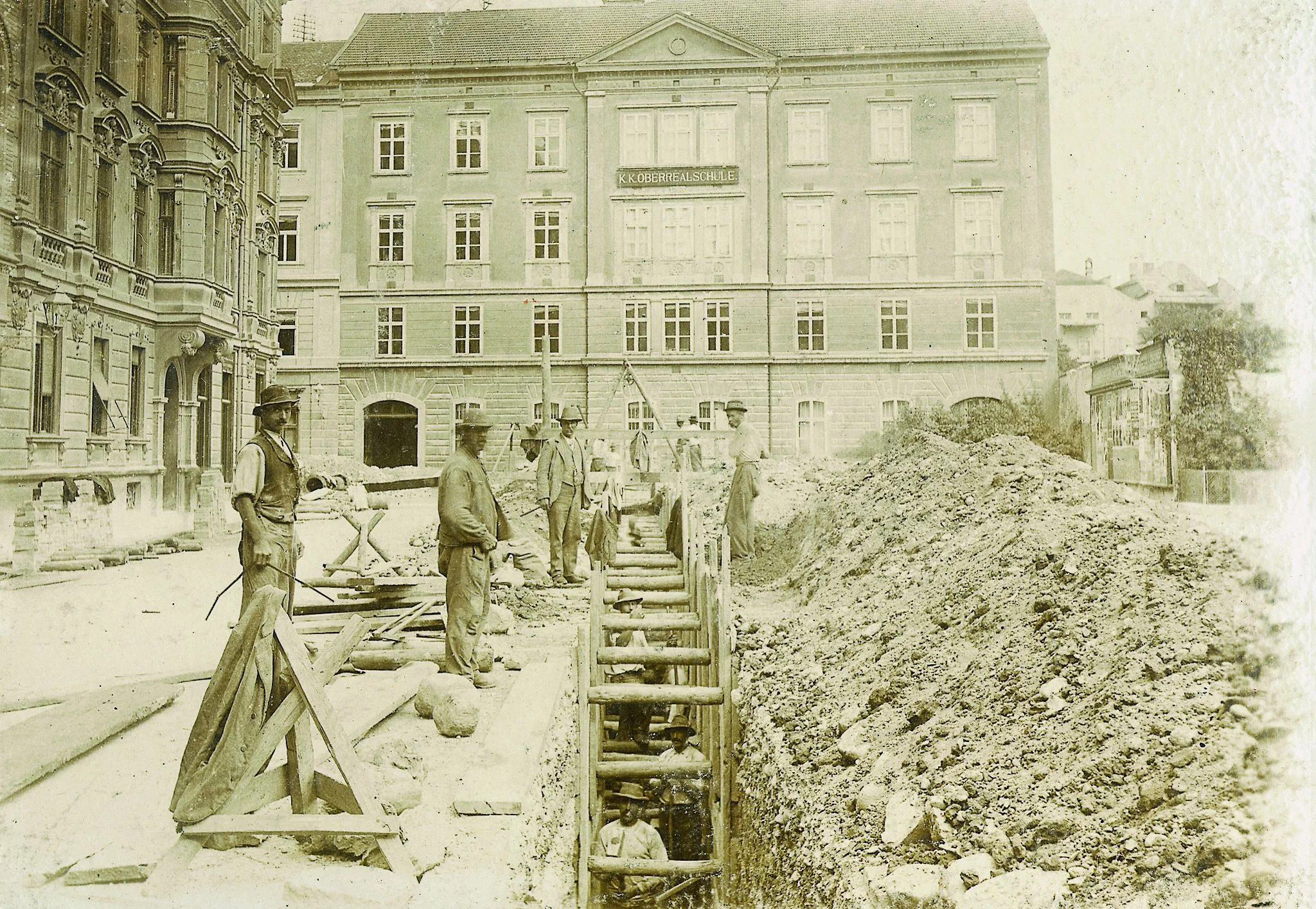 Vom Spital Zu Schule