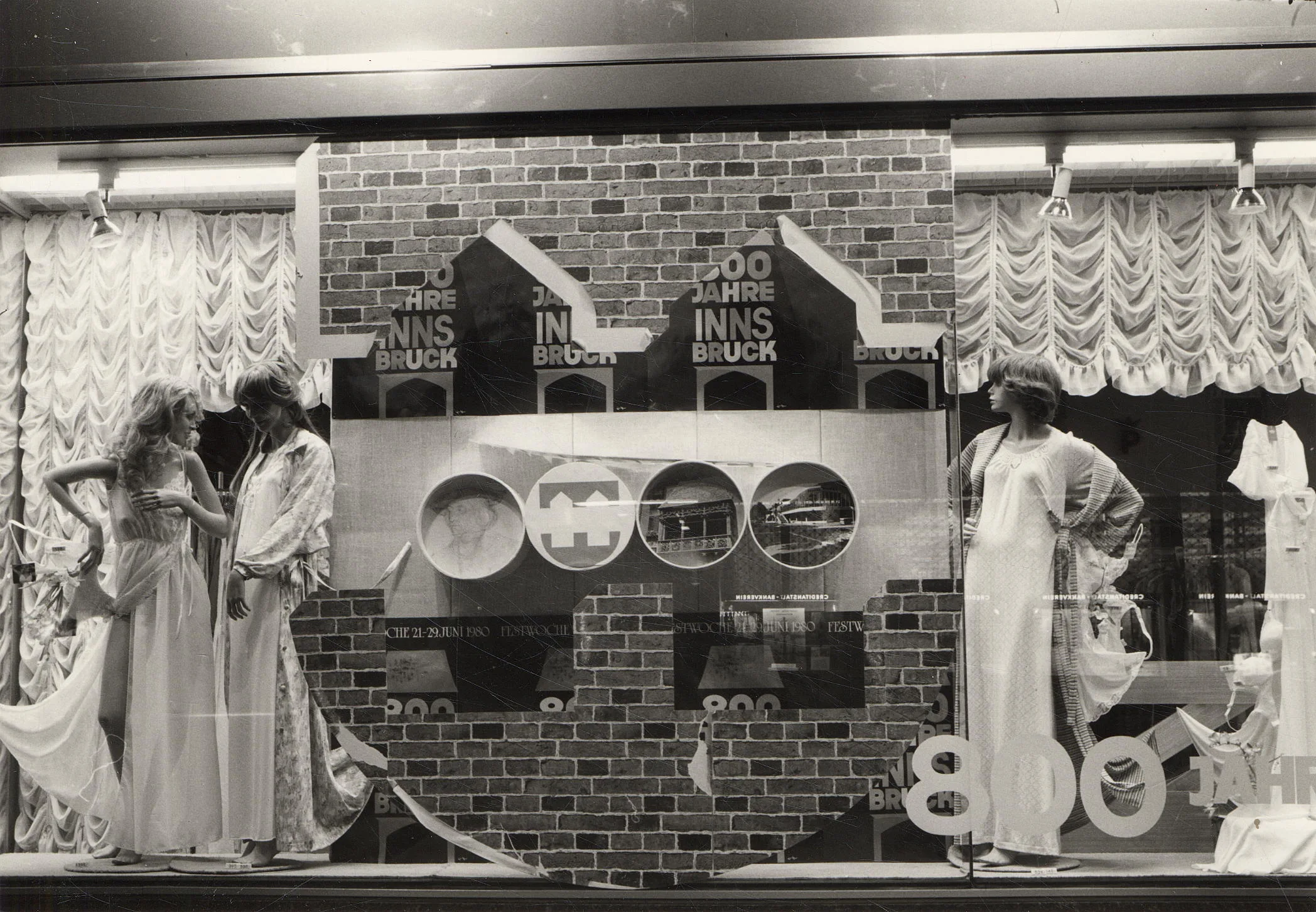 Großes Schauspiel Im Schaufenster