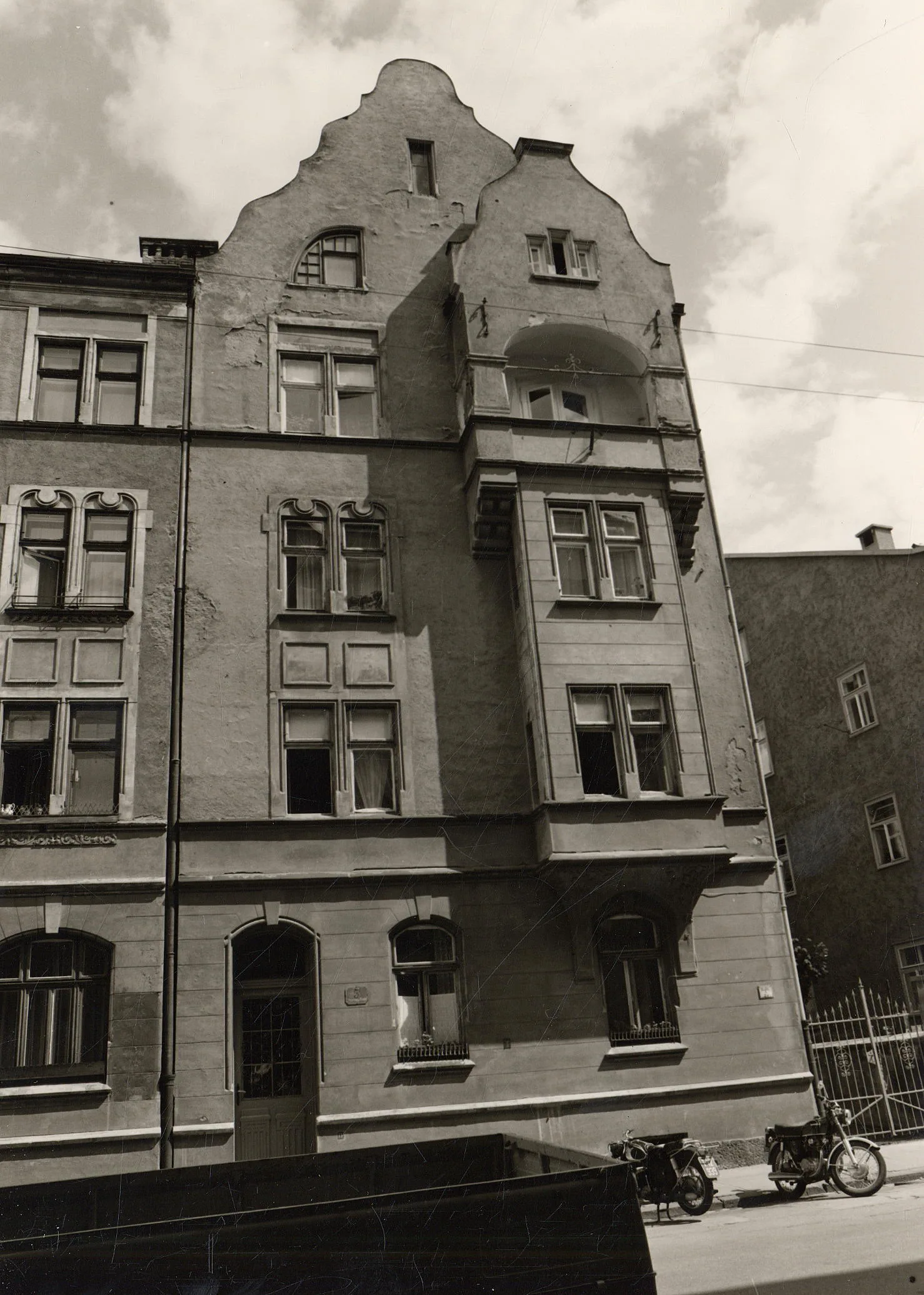 Innsbrucker Häuser – XI