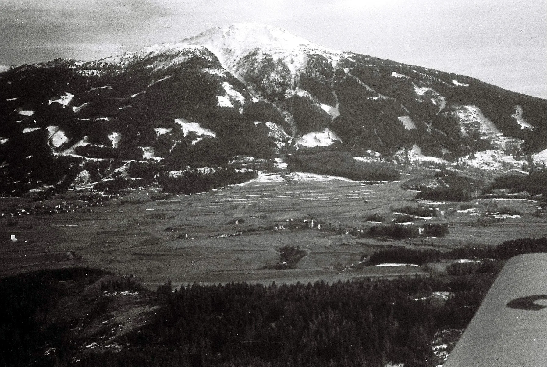 Rundflug Um Innsbruck – II