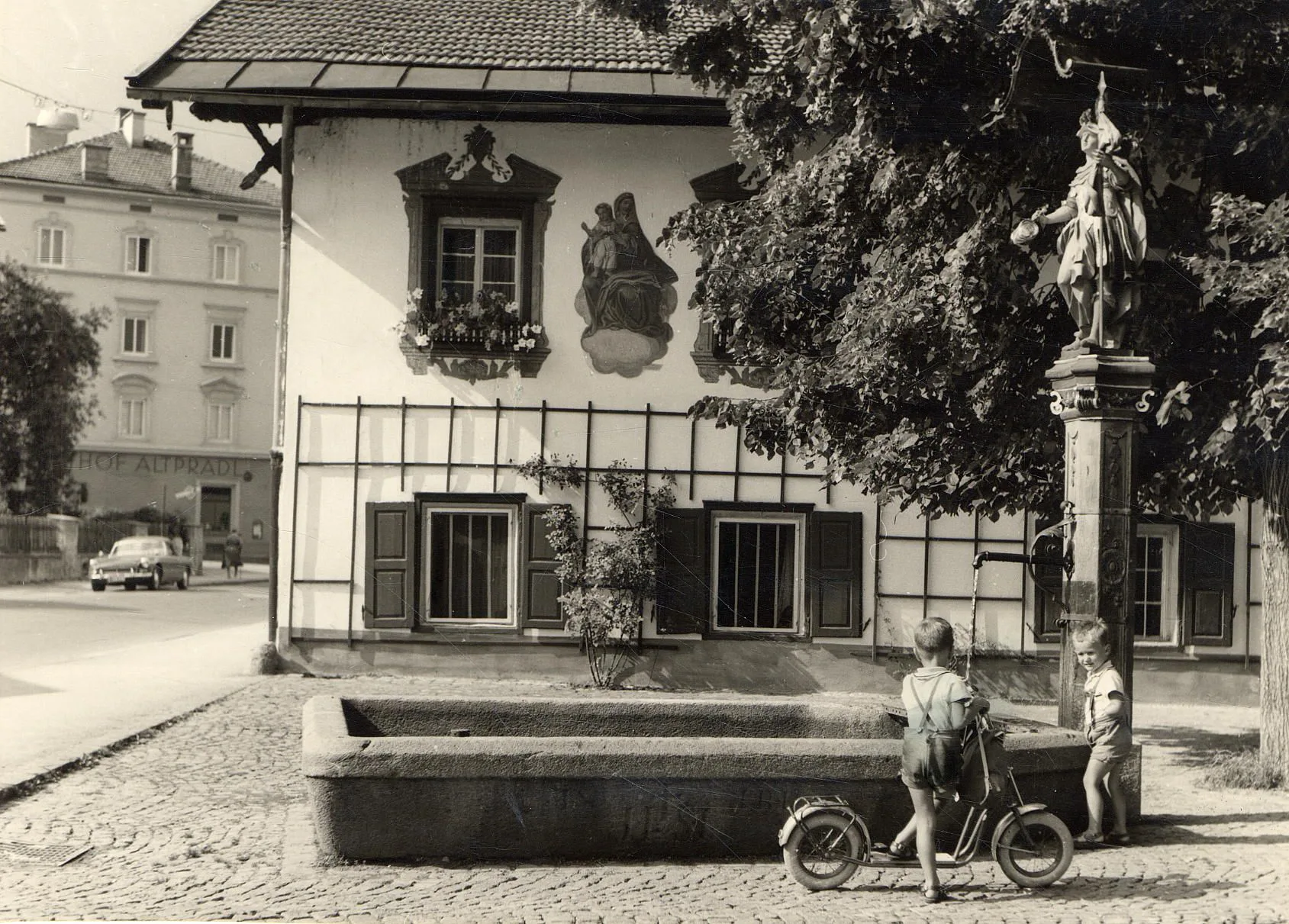 Am Pradler Dorfbrunnen
