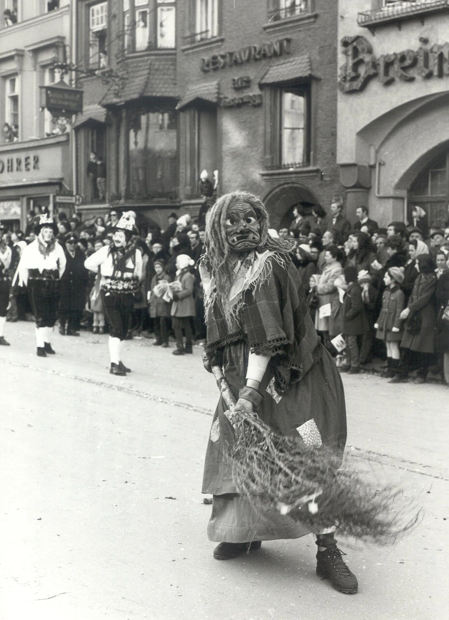 H Wie Hexe: Das Tiroler Fasnachts-Lexikon (Teil VIII)