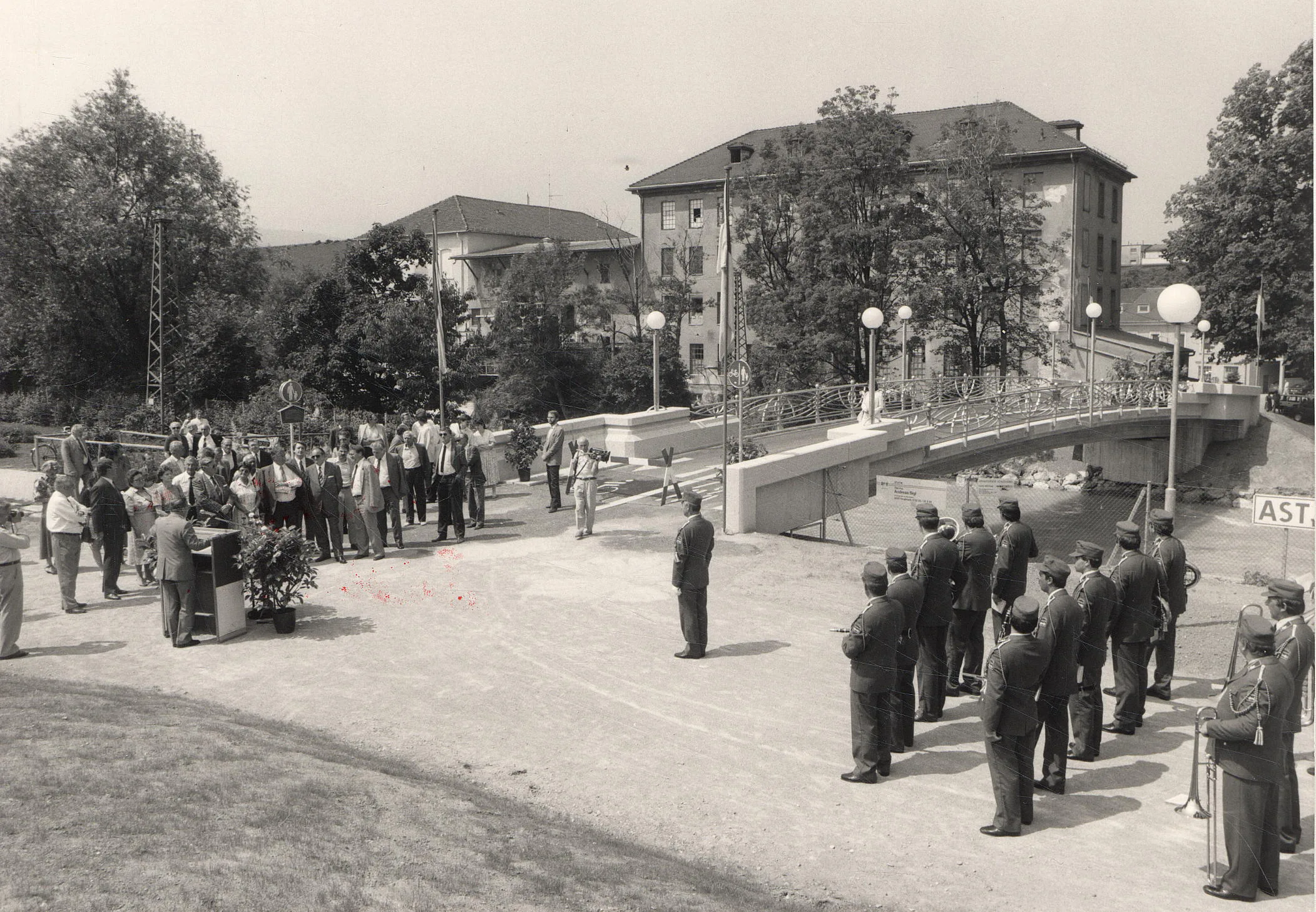 Zur Eröffnung Des Sillsteges