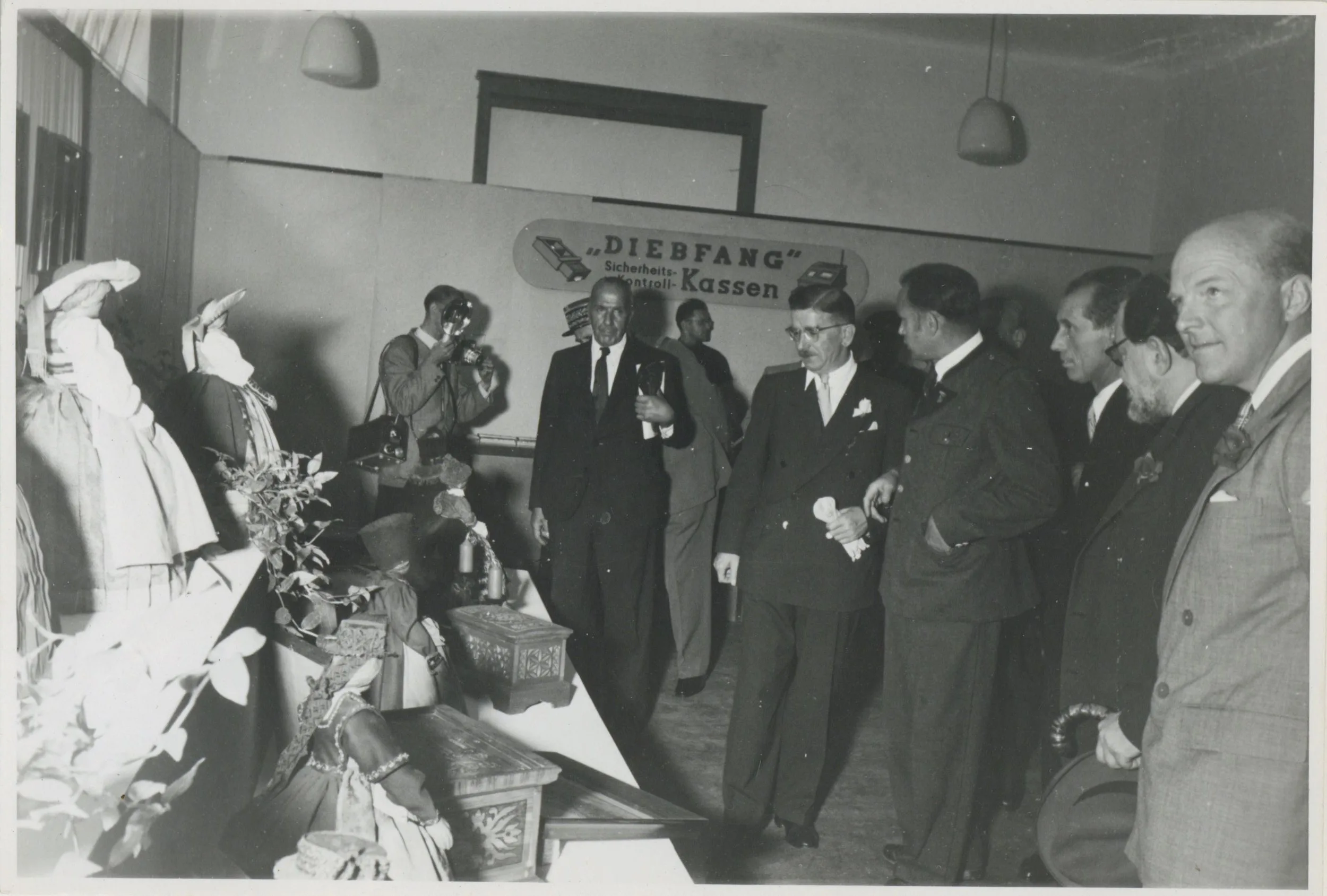 Ein Ausflug Zur Messe In Den Fünfzigern – Mit Messedirektor, Handelsminister Und Bundeskanzler