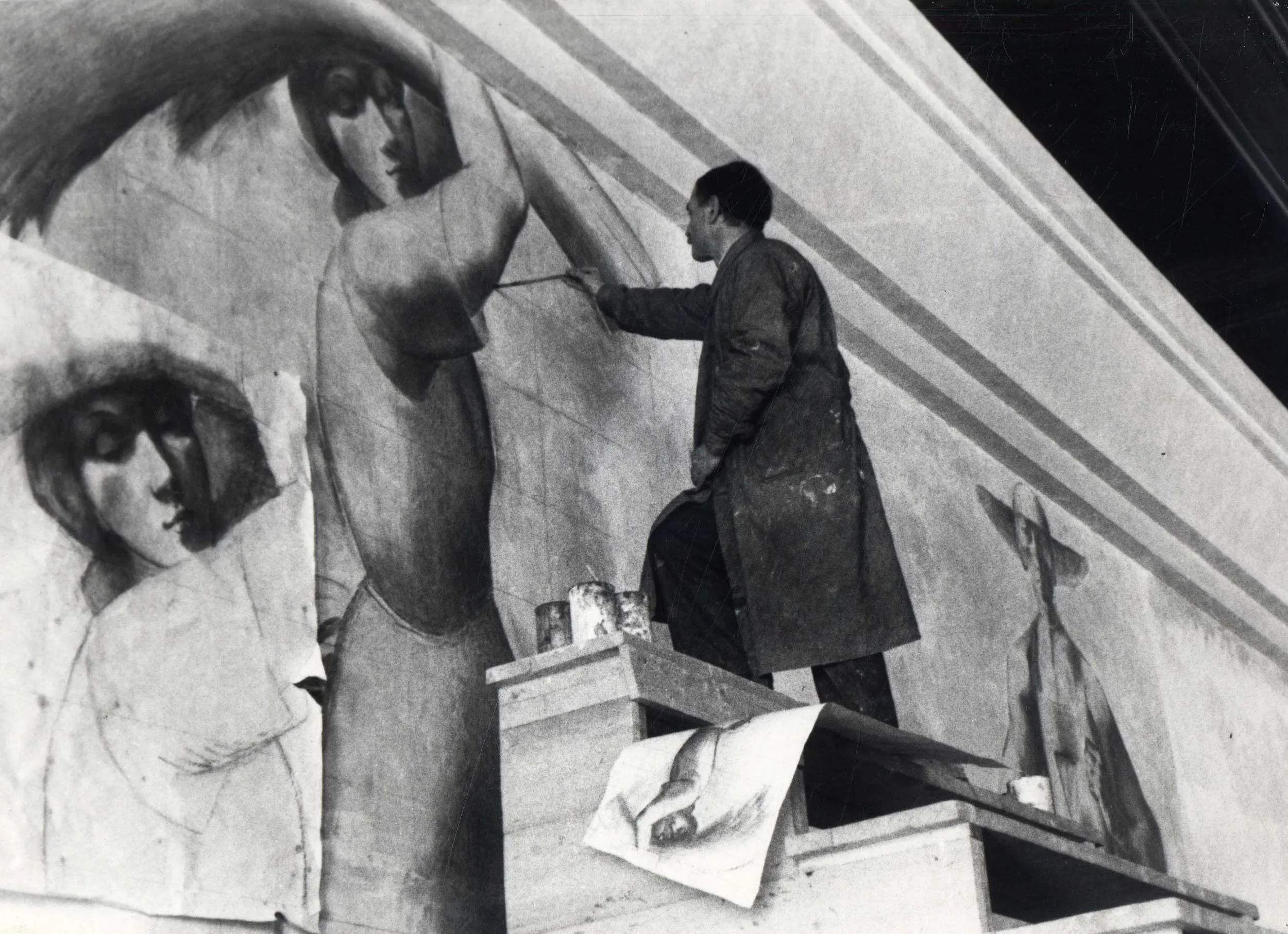 Die Fresken In Der Alten Bahnhofshalle