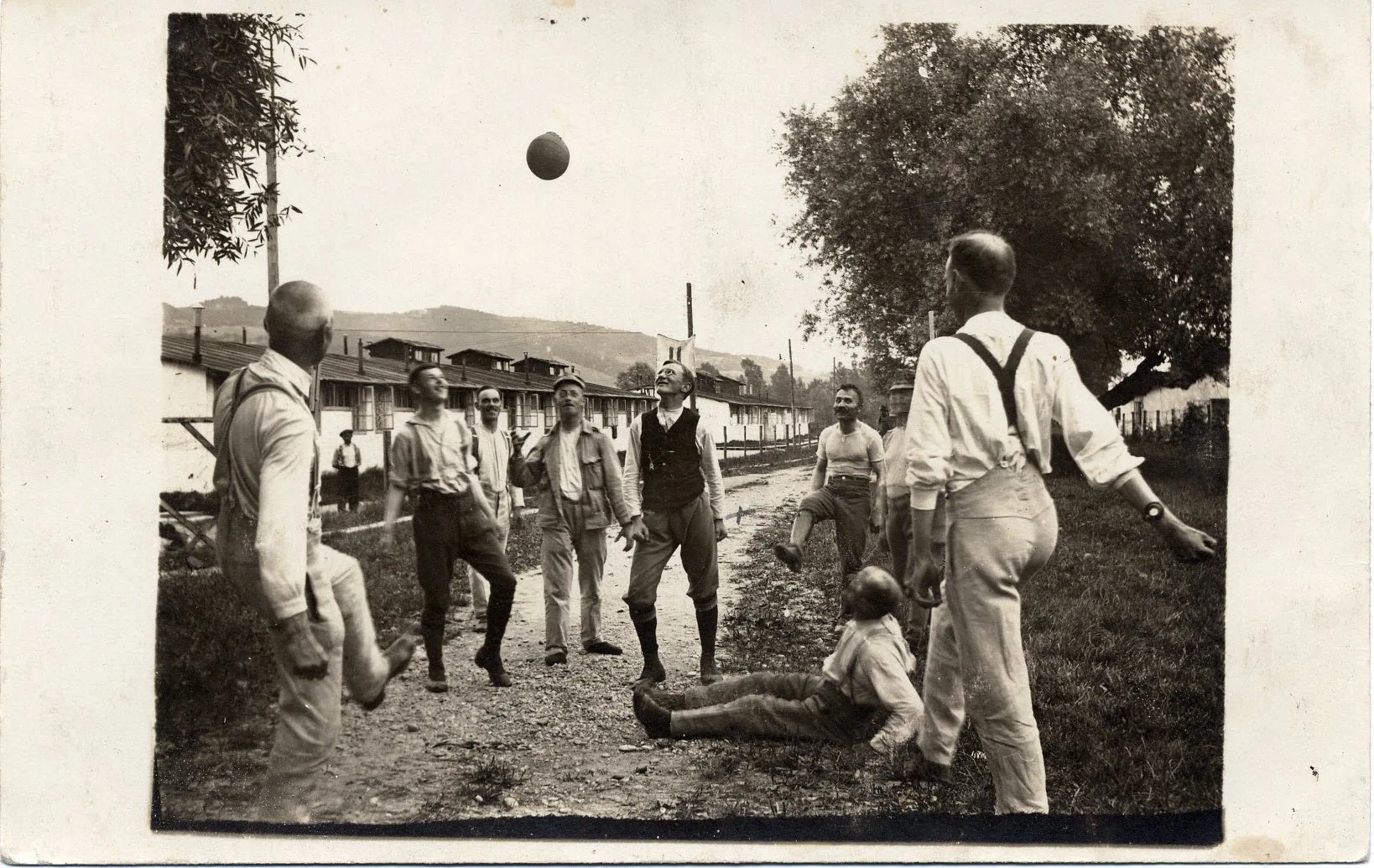 Gesucht: Früher Fußball