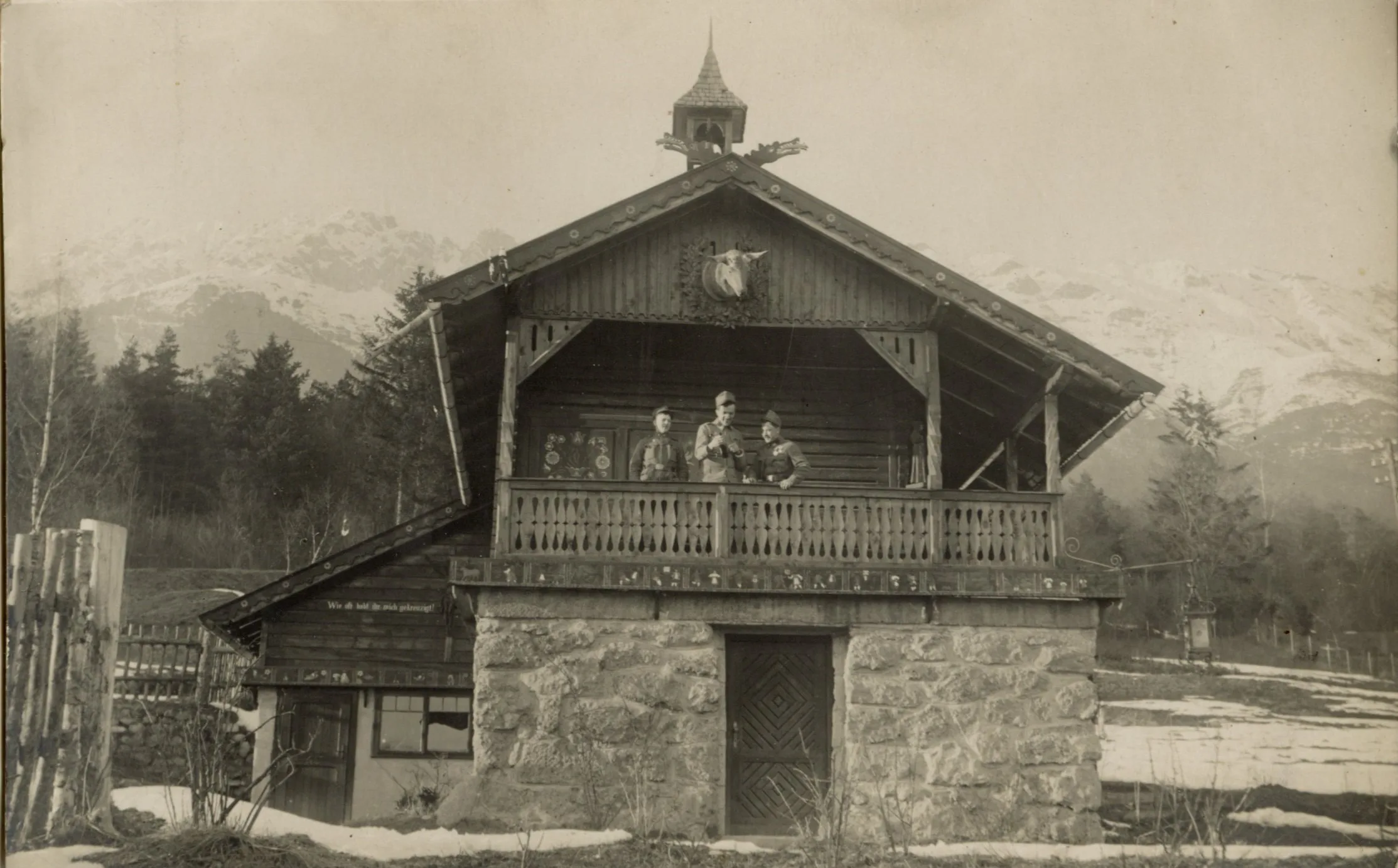 Rätselhaftes Von Der Hungerburg