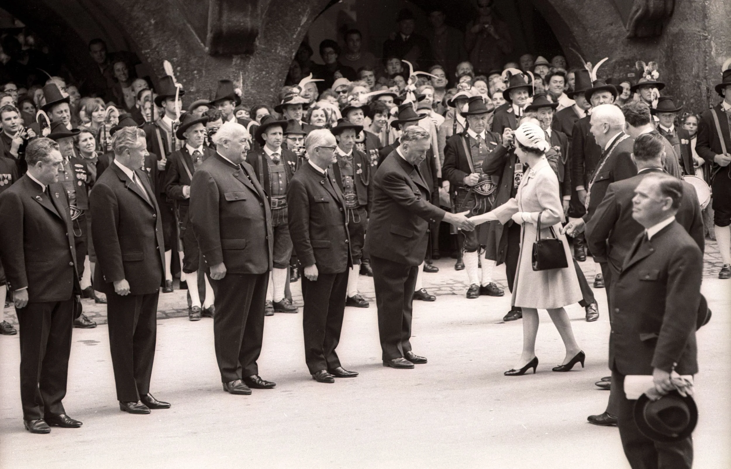 Eine Verbeugung Für Die Queen