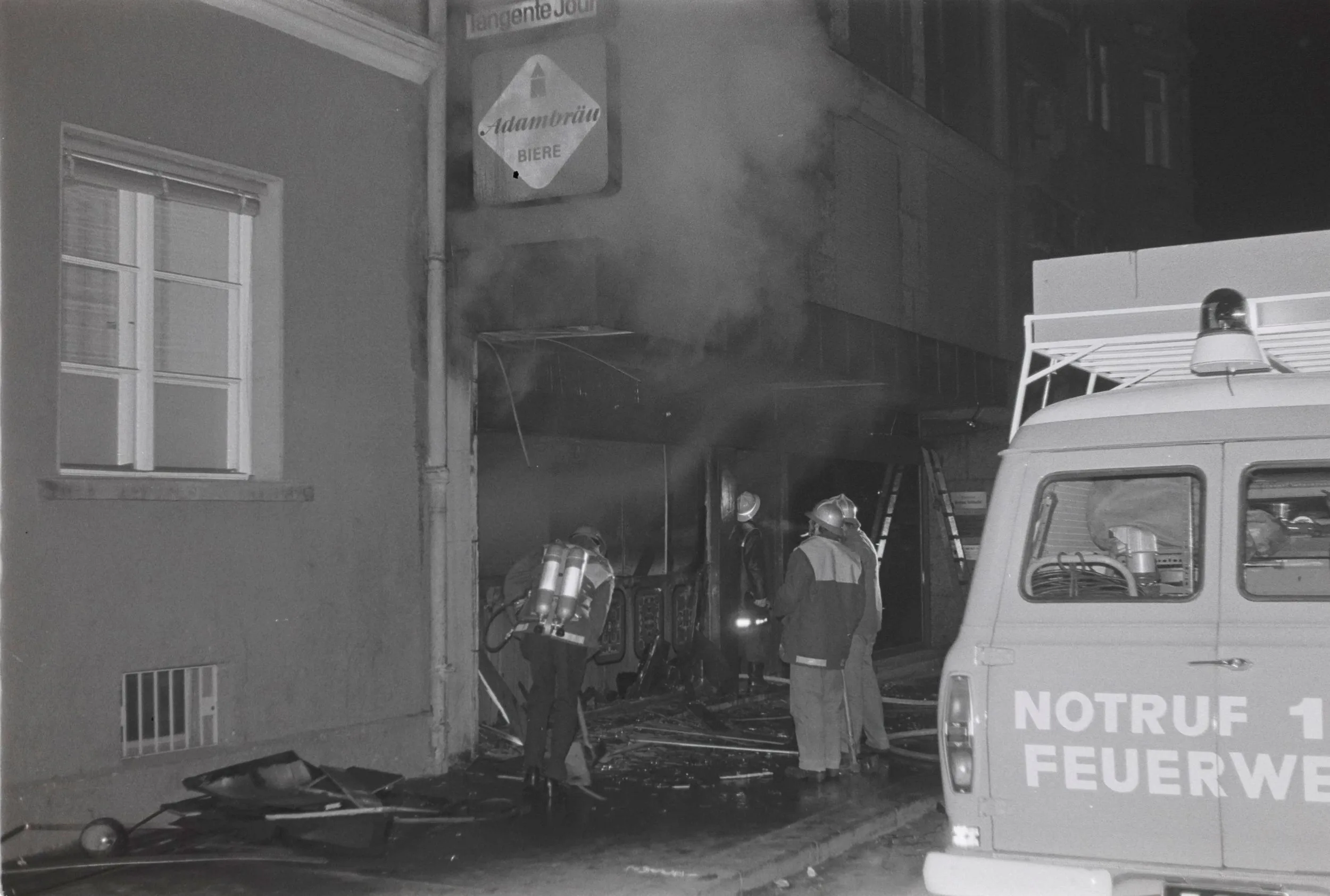 Feuer Im Nachtlokal