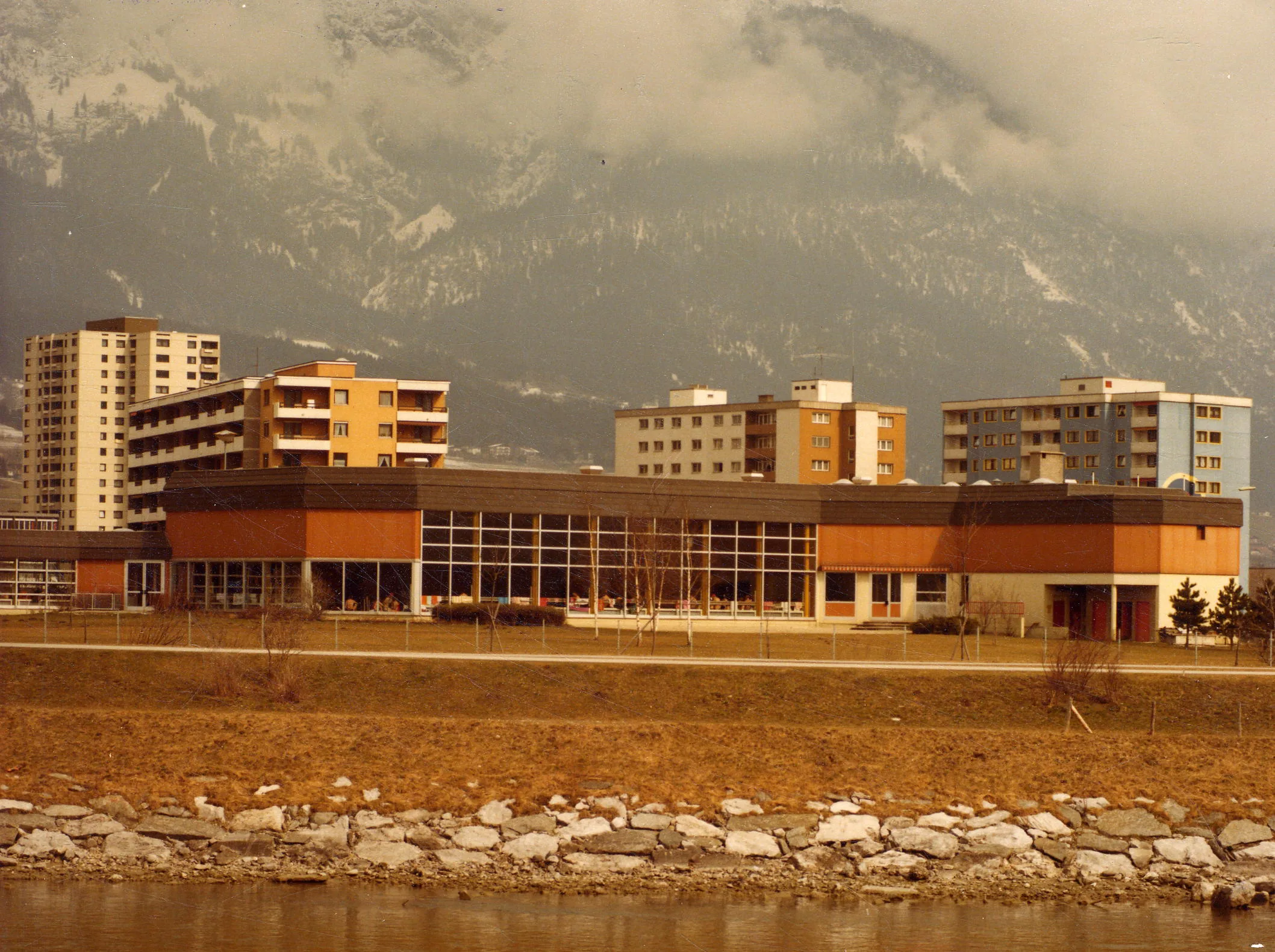 50 Jahre Hallenbad Olympisches Dorf (II)