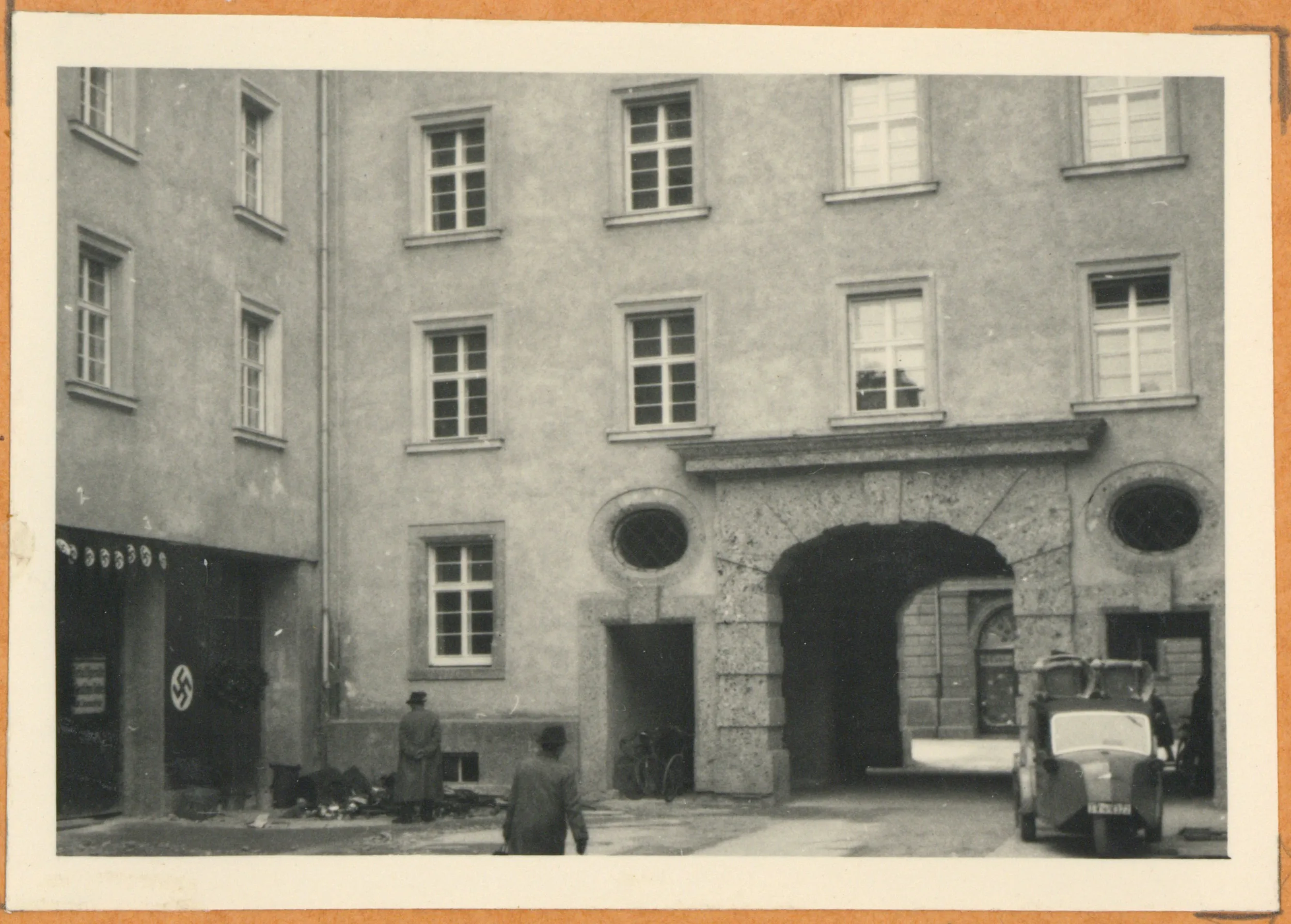 Per Dreirad Durchs Dritte Reich