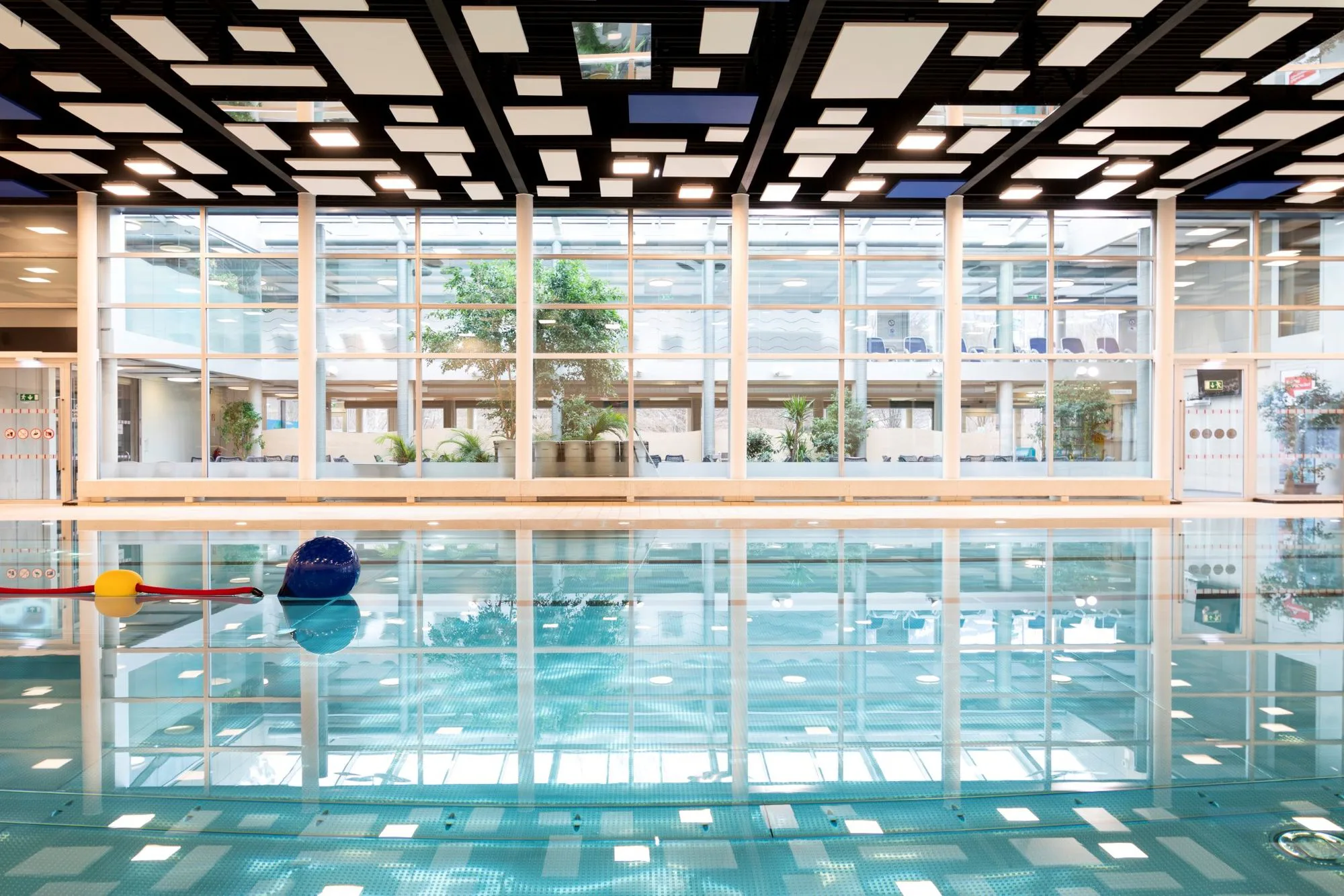 50 Jahre Hallenbad Olympisches Dorf (III): Ein Jahr In Zahlen